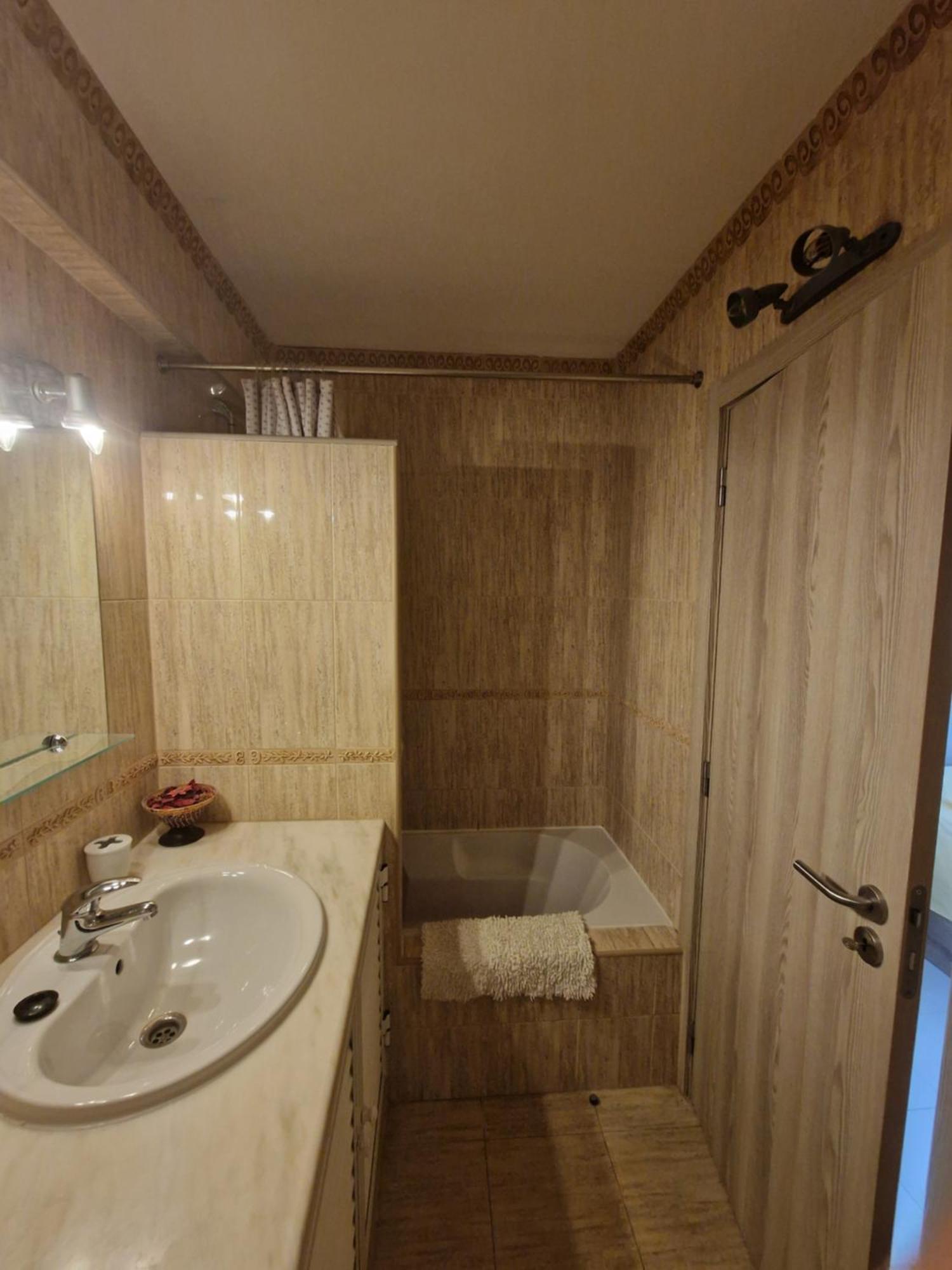 Lecomer Apartment